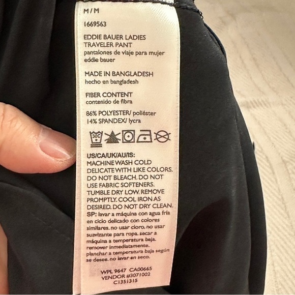 Eddie Bauer size M‎ Traveler pants, lightweight, black, vacation, spring - Picture 7 of 12